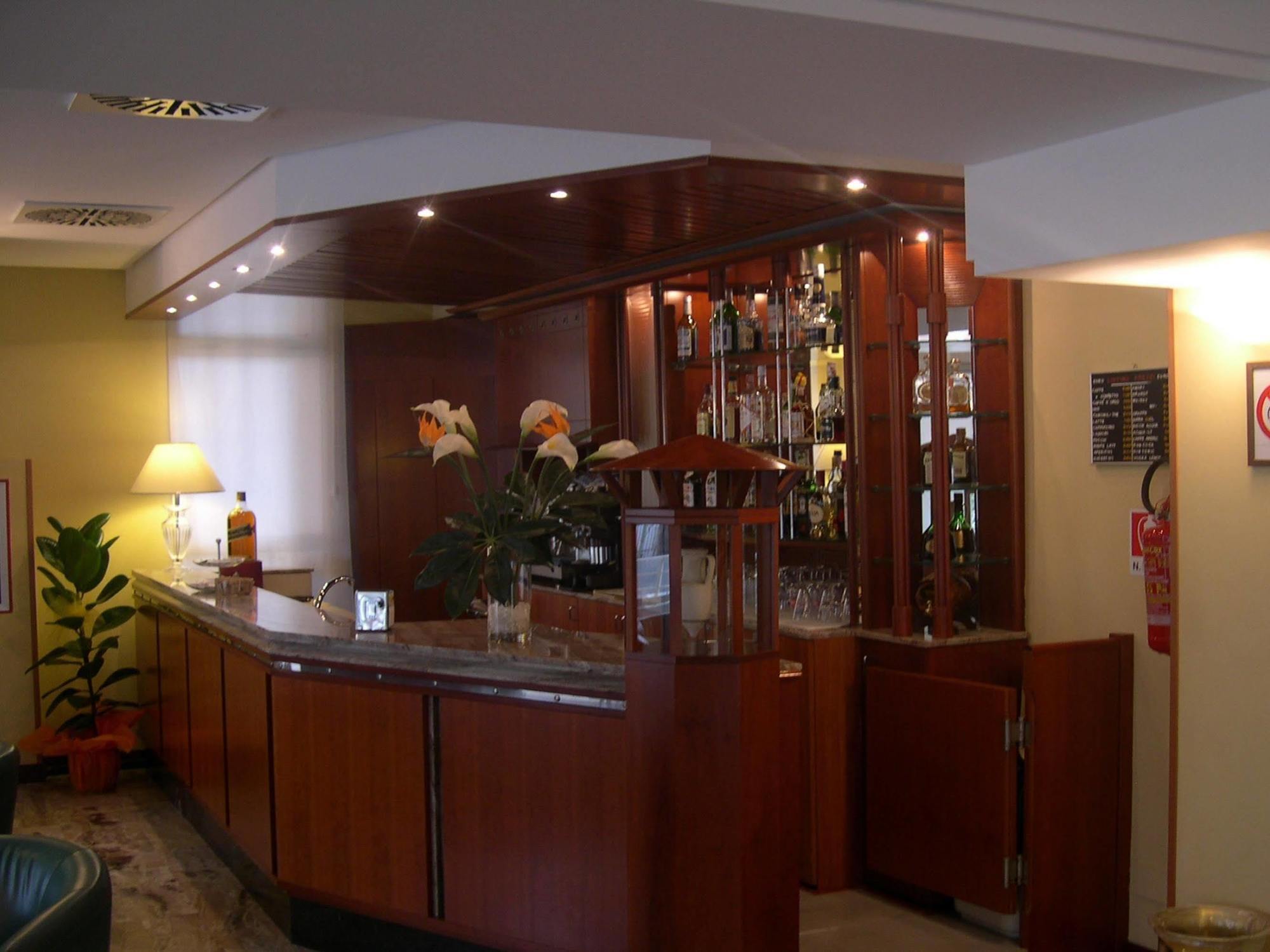 Hotel Audi Frontemare Rimini Exterior photo